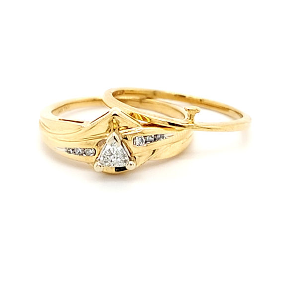 Picture of Yellow Gold Trillion Diamond Bridal Set